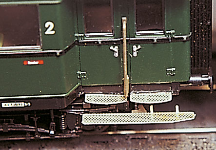 88230